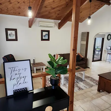 Cosy, Stylish 3 Bedroom Stay In Hoppers Crossing Tarneit Exterior photo